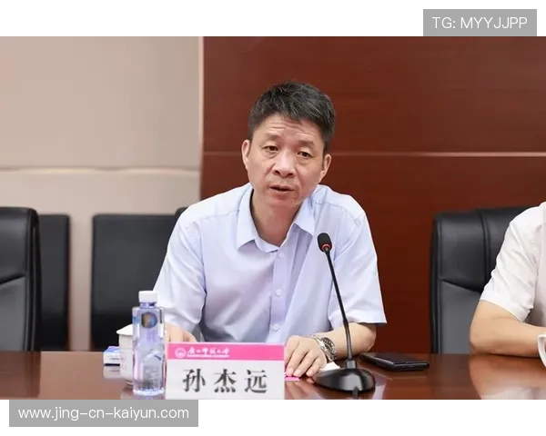 游泳队与学校达成联合培养协议推动课程整合，游泳队校队的必修课